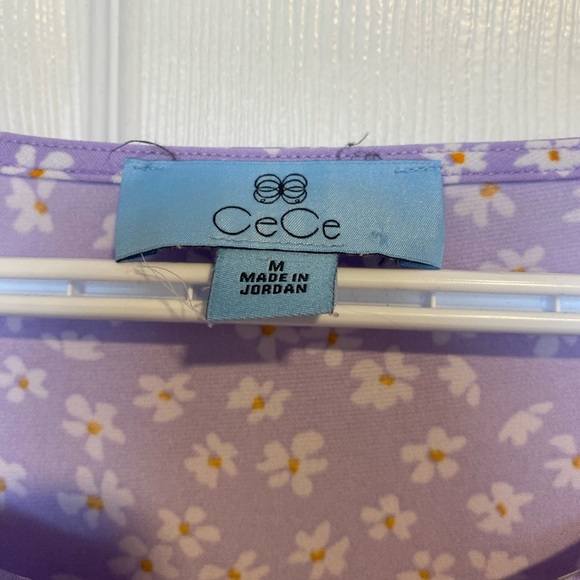 Cece Lilac Daisy Puff Sleeve Top Size Medium - Picture 2 of 6